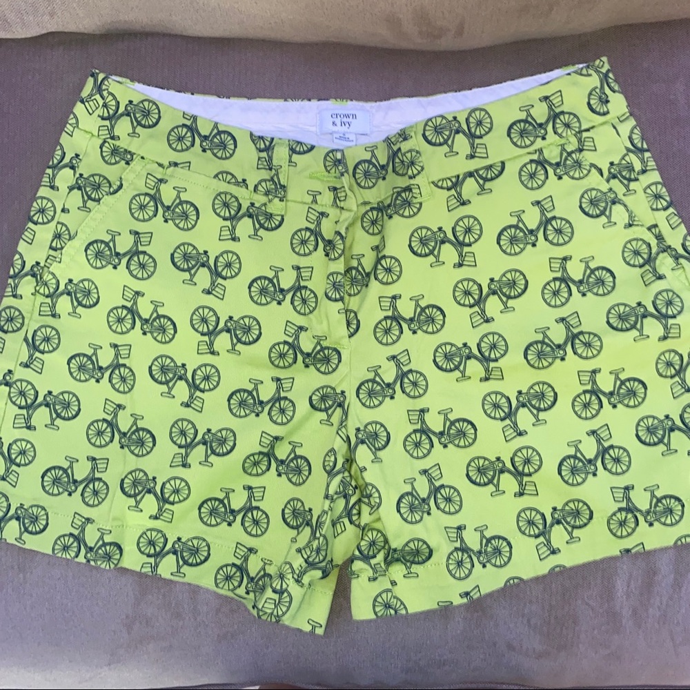 CROWN AND IVY BICYCLE SHORTS SIZE 6